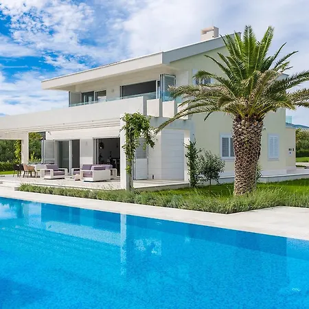 Red Land Villa Divulje